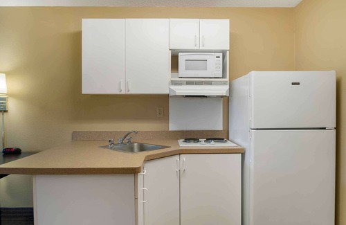 Romulus Hotel | Extended Stay America Suites Detroit Metropolitan Airport