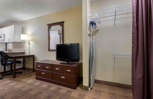 Castleton Hotel | Extended Stay America Suites Indianapolis Castleton