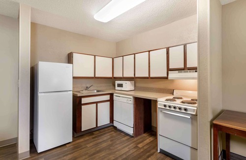 North Olmsted Hotel | Extended Stay America Suites Cleveland Great Northern Mall