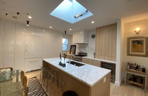 Anza Vista Condo | Extensively remodeled Marina style building in the heart of SF