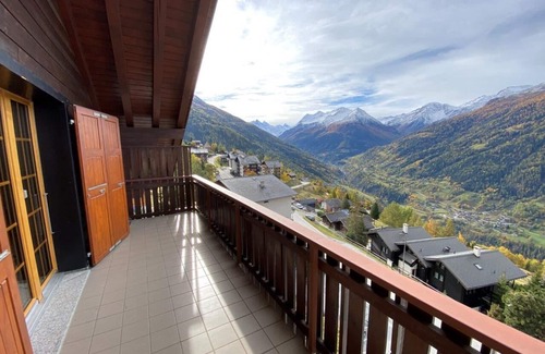 St. Luc Apartment | Exterior : recently renovated attic apartment, 4th floor with elevator, duplex, south-facing balcony