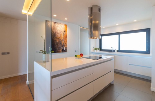 Melenara Apartment | Extra luxurious apartment on the beachfront.