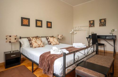 Mirafiori Apartment | -Extra Parking- Suite-1- x6 con Balcone