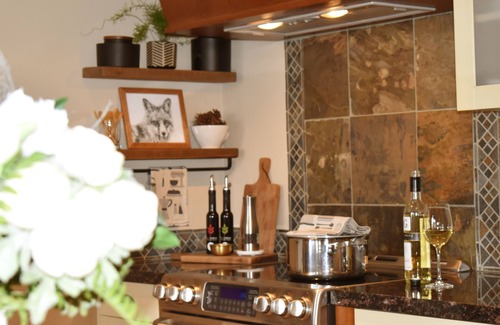 Canmore Condo | Extraordinary Mountain Penthouse, Spectacular Views, Pool & Hot Tub, Park Pass