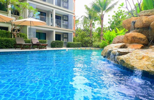 Sa Khu Condo | F 110 · Smart New spacious stylish Condo with Free Netflix Change listing