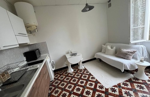 Roquebrune-Cap-Martin House | F1 Garden Apt - Walk to Monaco Circuit