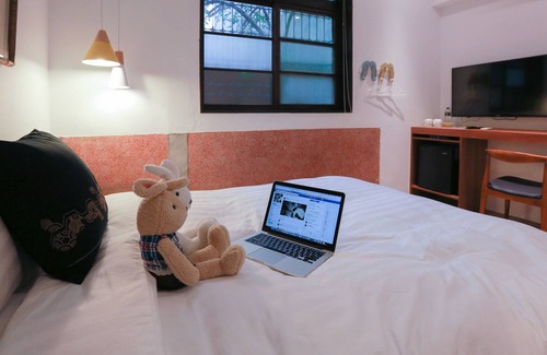 West Central District Apartment | F101 Double room in Tainan, Minzu Road