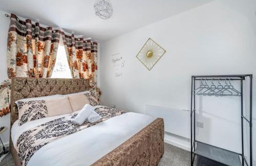 Batley Apartment | *F1BR* for your most relaxed & Cosy stay + Free Parking + Free Fast WiFi