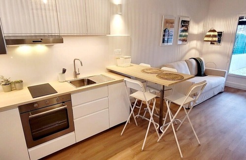 Cogolin Apartment | F2 apartment in residence with swimming pool