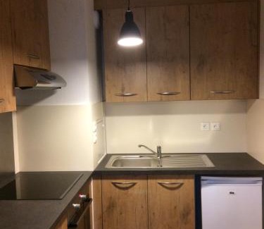 Neudorf Est Apartment | F2 côté UGC climatisé plein centre parking gratuit