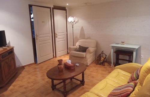 Arles-sur-Tech Apartment | F2 classé 3 étoiles vue montagne, extérieur clos