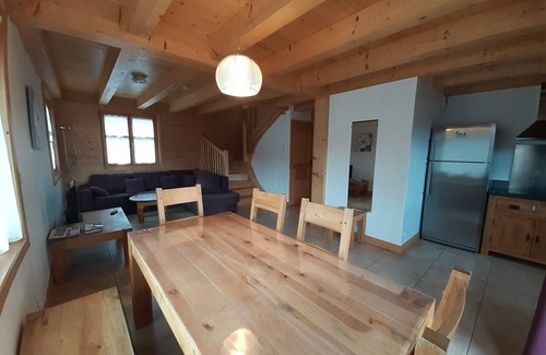 Combloux Ski Chalet | F4 apartment in chalet facing Mont Blanc (pets not allowed)