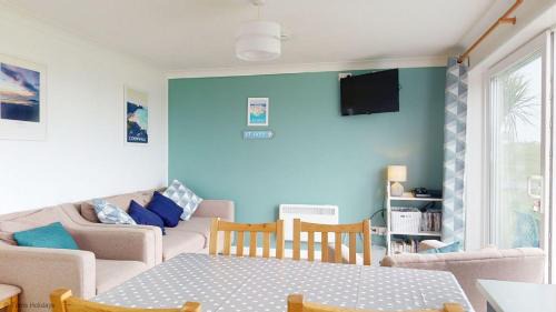 Hayle House | F60 Atlantic View, Riviere Towans