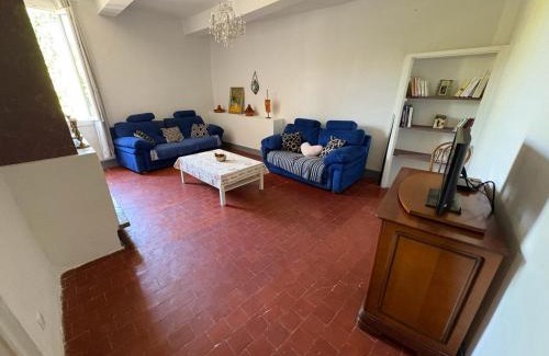 Mormoiron House | Fabetmie