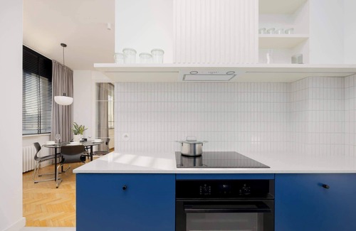 Wesola Apartment | Fabryczna 24A Modern Apartment Remote Work