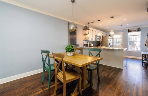 National Hills House | Fabulous 3BR Townhome with Cozy Backyard only 1.4 ml from Augusta National