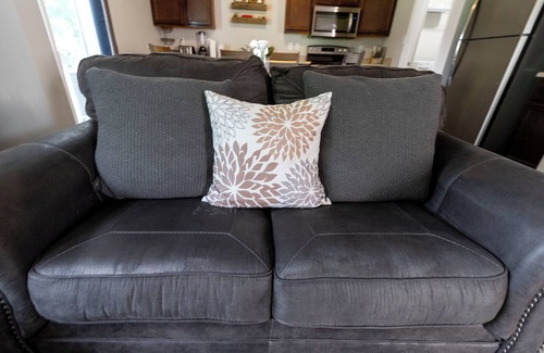Wayne House | Fabulous 4 Bed/2.5 Bath - Near Speedway, Sleeps 8