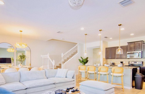 Four Corners House | Fabulous 5BD/4.5BH FREE Resort 7mi/Disney