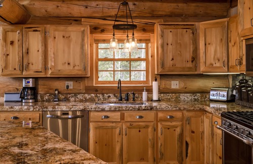 Winter Park Highlands House | Fabulous Log Home - 2 Master Bedrooms!