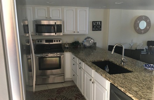 New Smyrna Beach Condo | Fabulous View ~ Direct Oceanfront Condo, New Smyrna Beach 2/2