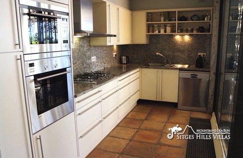 Sitges Villa | Fabulous Villa Dumas - Heated Pool - Sea Views