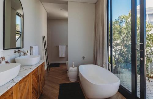 George Villa | Fairbourne's View, Kingswood Golf Estate George