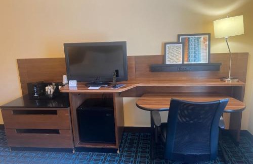 Suwanee Hotel | Fairfield Inn and Suites by Marriott Atlanta Suwanee