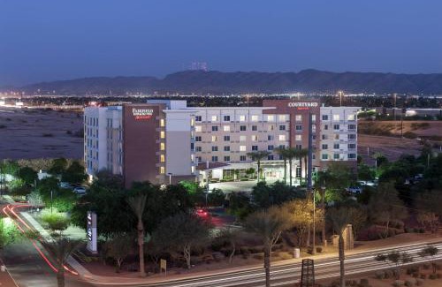 Chandler Hotel | Fairfield Inn and Suites Phoenix Chandler Fashion Center