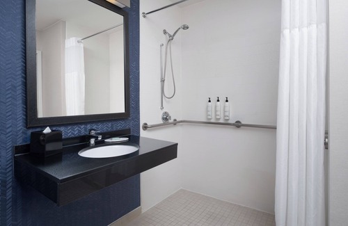 Airport North Hotel | Fairfield Inn By Marriott Orlando Airport