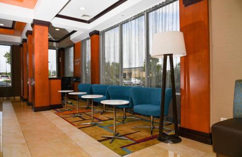 Windsor Locks Hotel | Fairfield Inn Hartford Airport