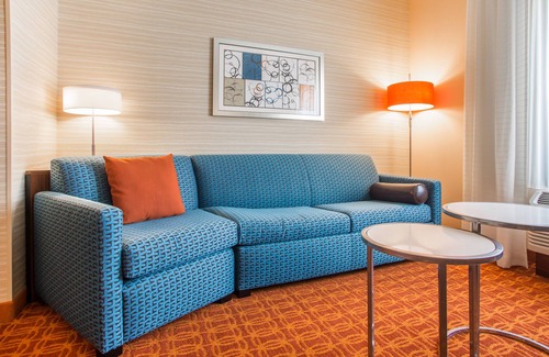 Waterloo Hotel | Fairfield Inn & Suites by Marriott Waterloo Cedar Falls