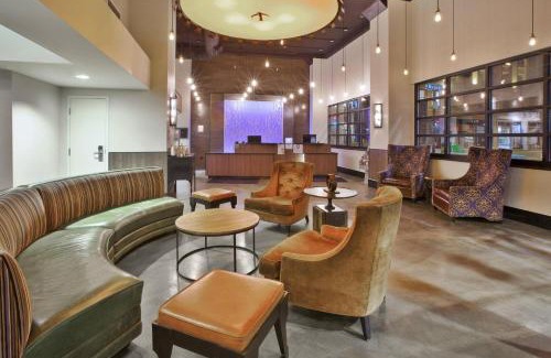 Milwaukee Hotel | Fairfield Inn & Suites by Marriott Milwaukee Downtown