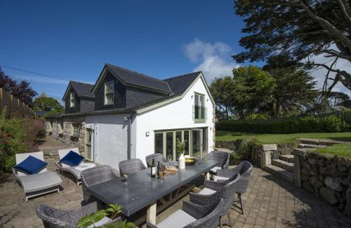 St Ives House | Fairings, St Ives