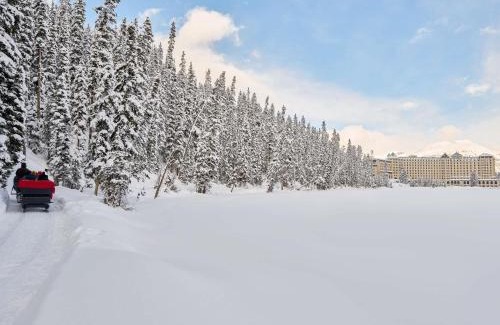 Lake Louise Resort | Fairmont Château Lake Louise