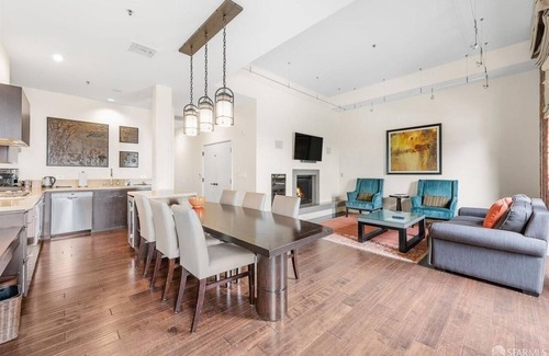 Fisherman's Wharf Apartment | Fairmont Heritage Place, Ghirardelli Square - 2 Bed 2 Bath