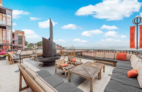 Fisherman's Wharf Apartment | Fairmont Heritage Place, Ghirardelli Square - 2 Bed 2 Bath