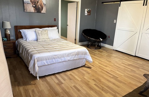 Pelsor House | Fairview House! Minutes from Hiking, ATV trails, floating and so many much more!