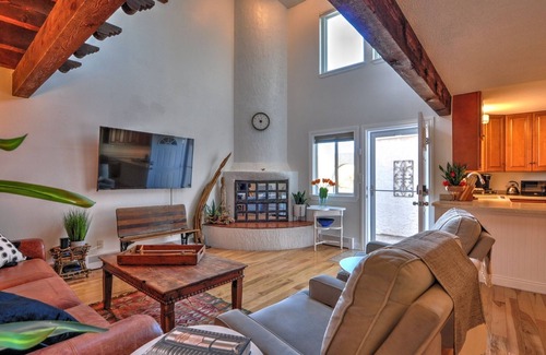 The Ridges House | Fairway Desert Vista-valley Views Next To Golf 3 Bedroom Home