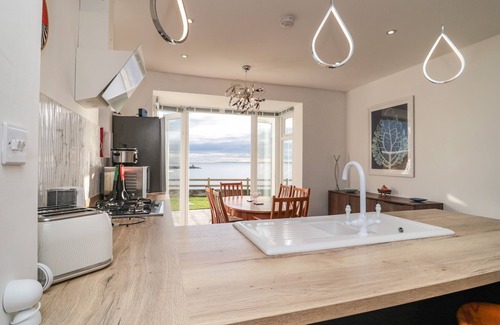 Newbiggin-by-the-Sea Cottage | Fairwinds