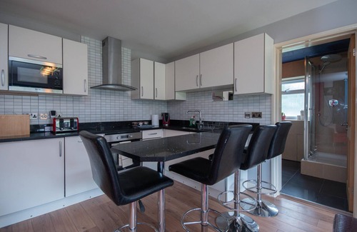 Sandbanks Apartment | Fairwinds in Poole With 2 Bedrooms and 1 Bathrooms