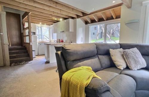 Dinner Plain Ski Chalet | Faithfulls Chalet, alpine-getaways