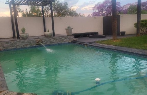 Muckleneuk Villa | Falcon's Nest