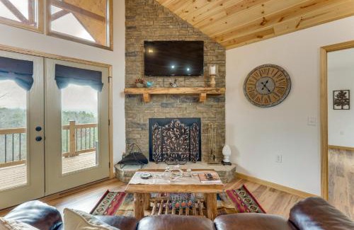 Murphy House | Fall Colors, Deck and Fireplace Murphy Mtn Retreat!