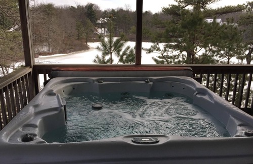 Long Pond House | FALL DEAL! 3rd night FREE when booking a weekend-inquire for more deals!