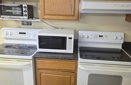 Windsor Apartment | Fall in Love with New England Charm this Fall!