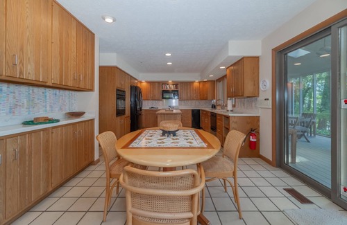 Mount Vernon House | Fall into Savings