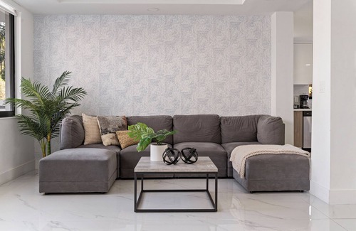 Olympia Heights House | Fall Sale! Private Yard & Grill, Near Coral Gables & MIA Airport