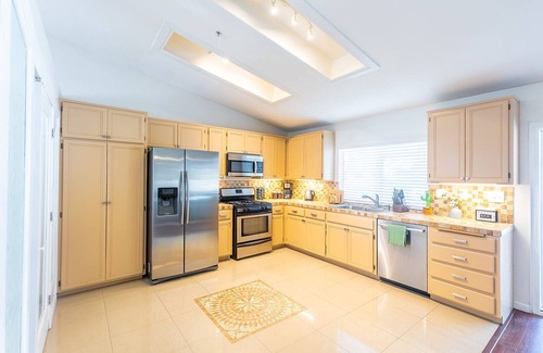 Rancho Del Oro House | Fall Special! The House of 8 Palms: Views, Pool, King Bed, Games & Much More!