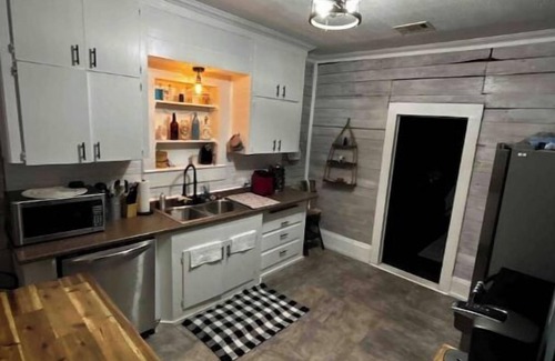 Mena House | Fall Stone House Escape- Sleeps 10