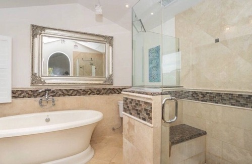 Fallbrook House | Fallbrook Family Retreat - Hot Tub/Resort like yard!